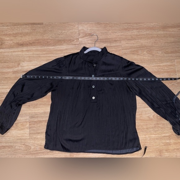 By Anthropologie Relaxed Black Shimmer Blouse Medium - Picture 5 of 6